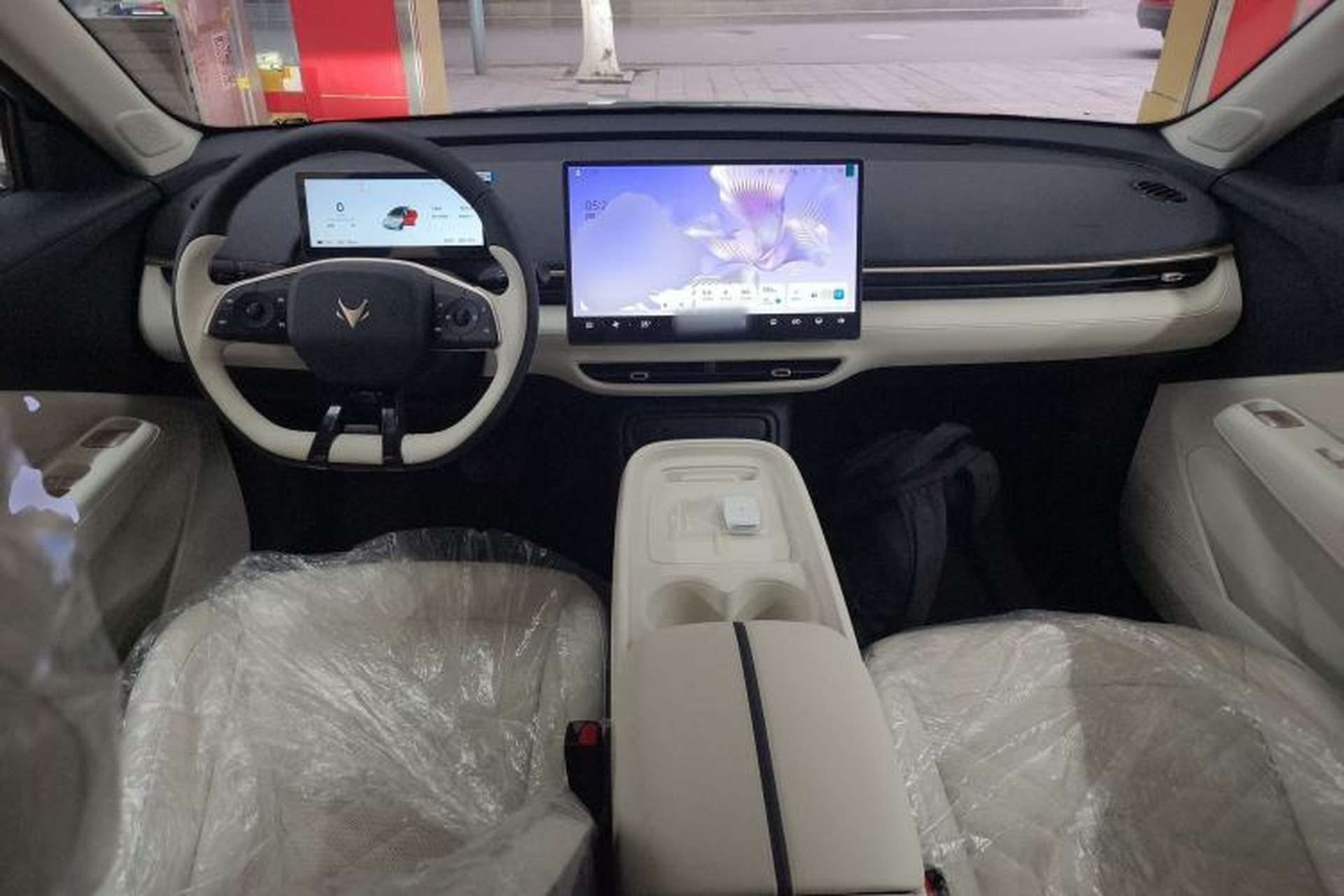 Used ARCFOX T1 2025 Model 425 PLUS Interior 2