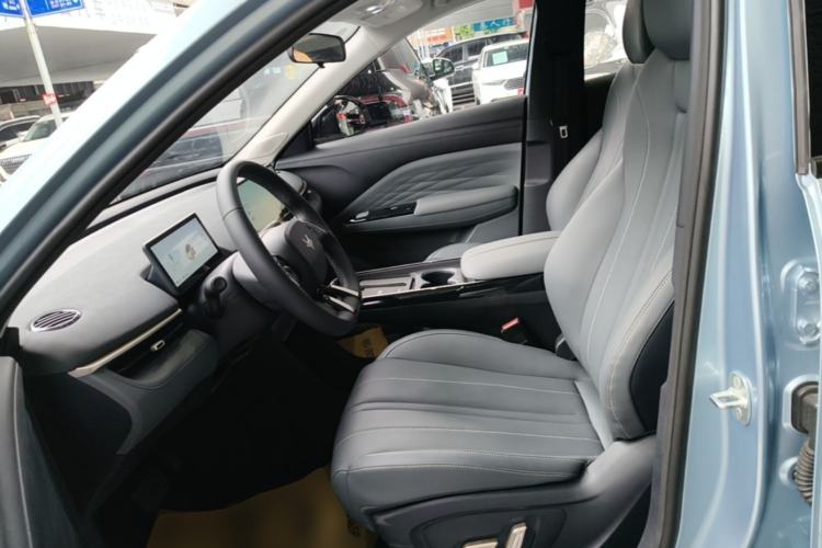 Used ARCFOX T1 2025 Model 425 PRO Left Front Seat