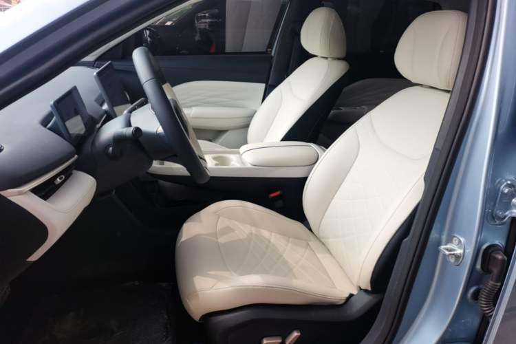 Used ARCFOX T1 2025 Model 425 PRO Left Front Seat