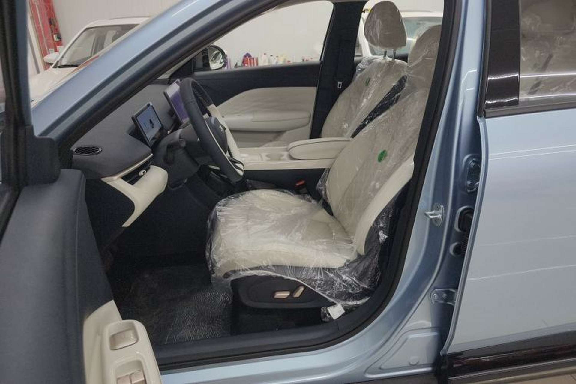 Used ARCFOX T1 2025 Model 425 PLUS Left Front Seat