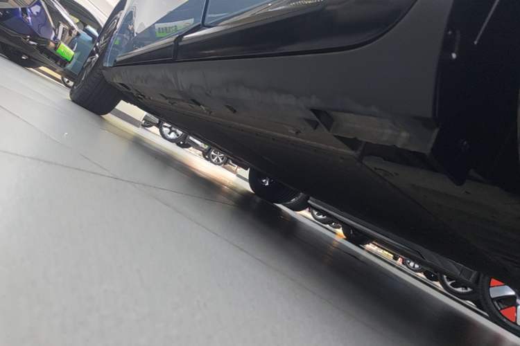 Used ARCFOX T1 2025 Model 425 MAX Left Side Sill