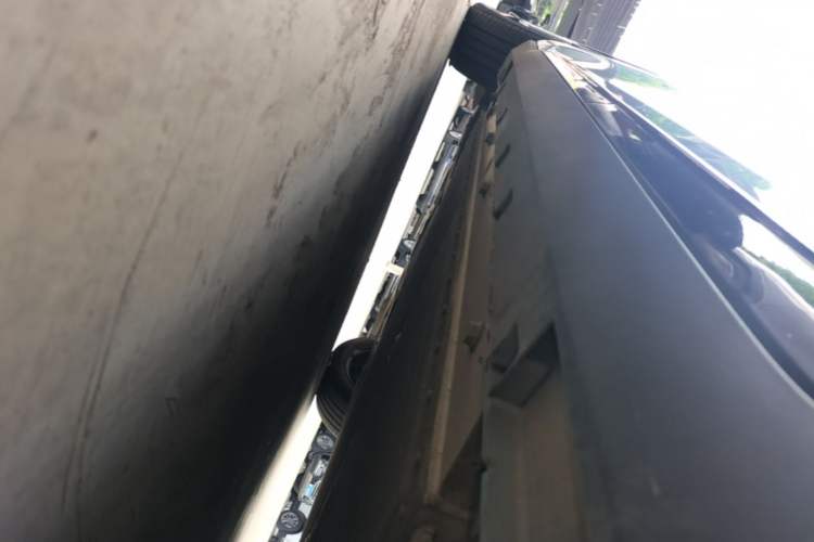 Used ARCFOX T1 2025 Model 425 PRO Left Side Sill