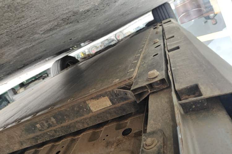 Used ARCFOX T1 2025 Model 425 PRO Left Side Sill