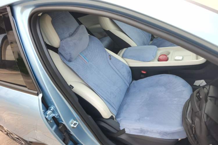 Used ARCFOX T1 2025 Model 425 PRO Right Front Seat