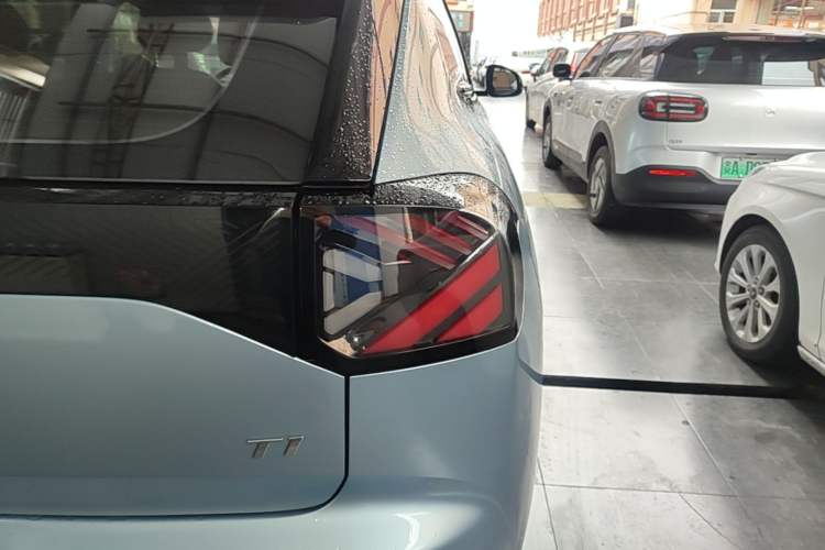 Used ARCFOX T1 2025 Model 425 PLUS Right Rear Taillight