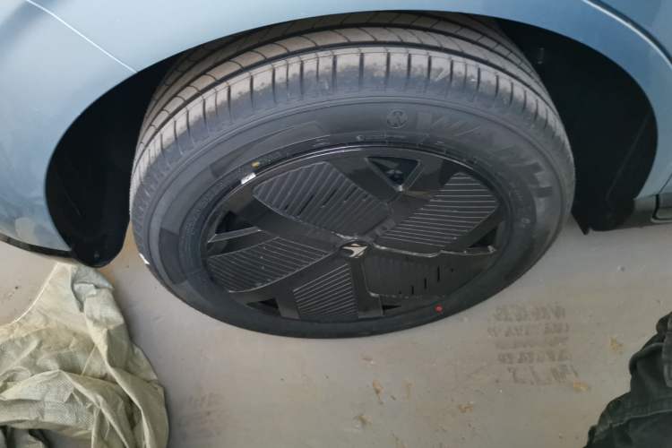 Used ARCFOX T1 2025 Model 425 PRO Right Rear Wheel Hub