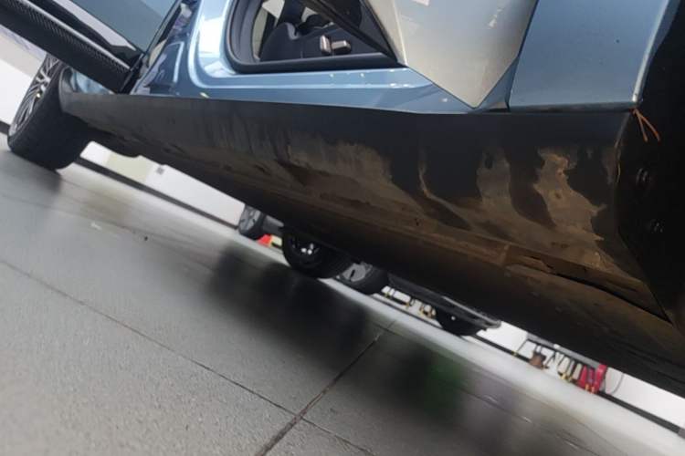 Used ARCFOX T1 2025 Model 425 MAX Right Side Sill