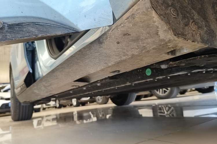 Used ARCFOX T1 2025 Model 320 PRO Right Side Sill