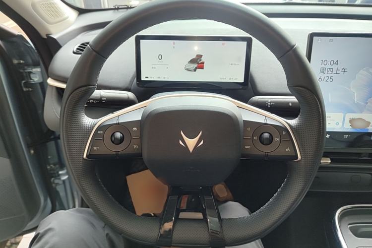Used ARCFOX T1 2025 Model 425 PLUS Steering Wheel