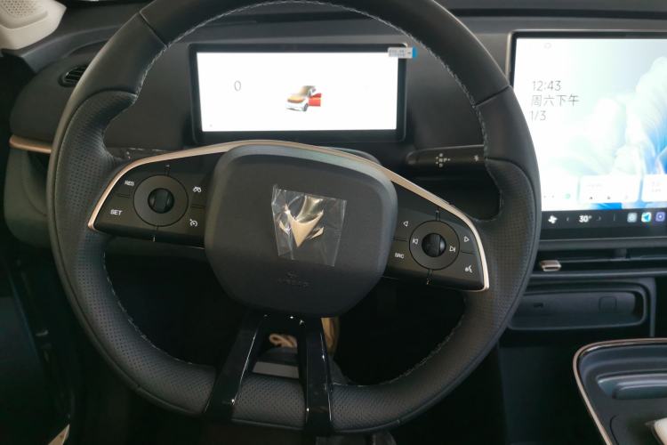Used ARCFOX T1 2025 Model 425 PRO Steering Wheel