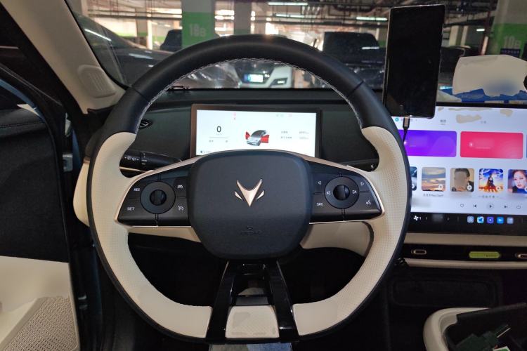 Used ARCFOX T1 2025 Model 425 PLUS Steering Wheel