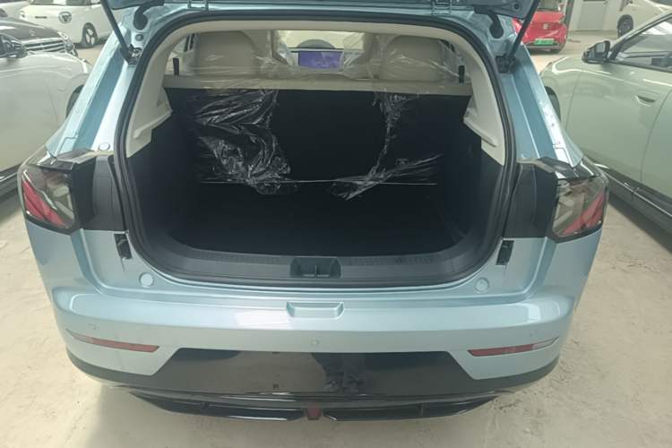 Used ARCFOX T1 2025 Model 320 PRO Trunk