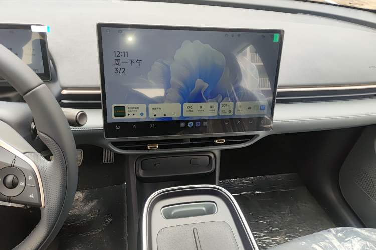 Used ARCFOX T1 2025 Model 320 PRO Audio And AC Panel
