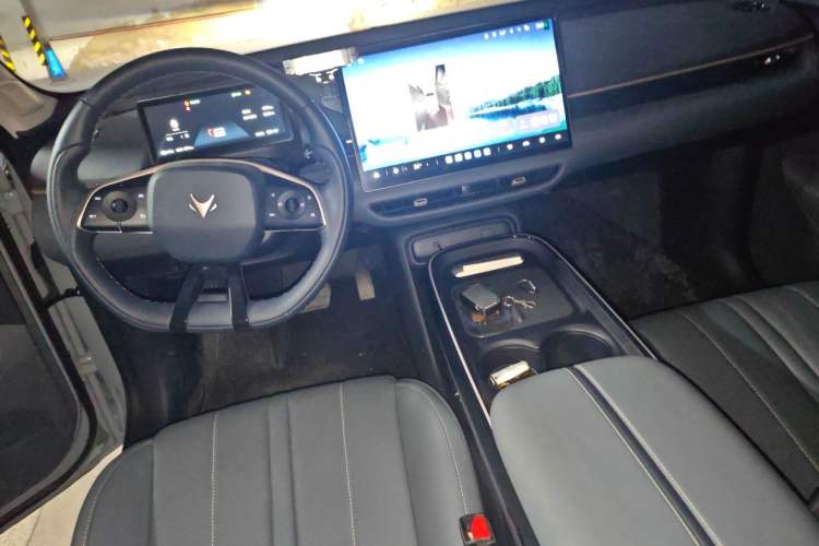Used ARCFOX T1 2025 Model 425 PRO Center Console