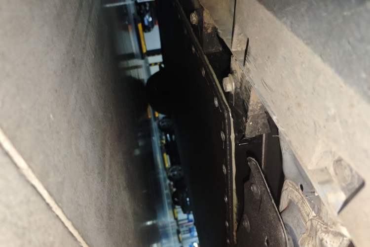 Used ARCFOX T1 2025 Model 425 PRO Chassis Front Right