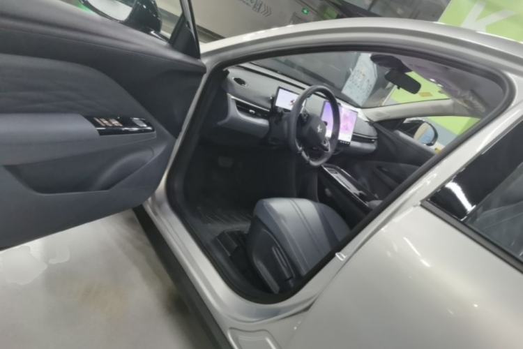 Used ARCFOX T1 2025 Model 320 PRO Driver Seat