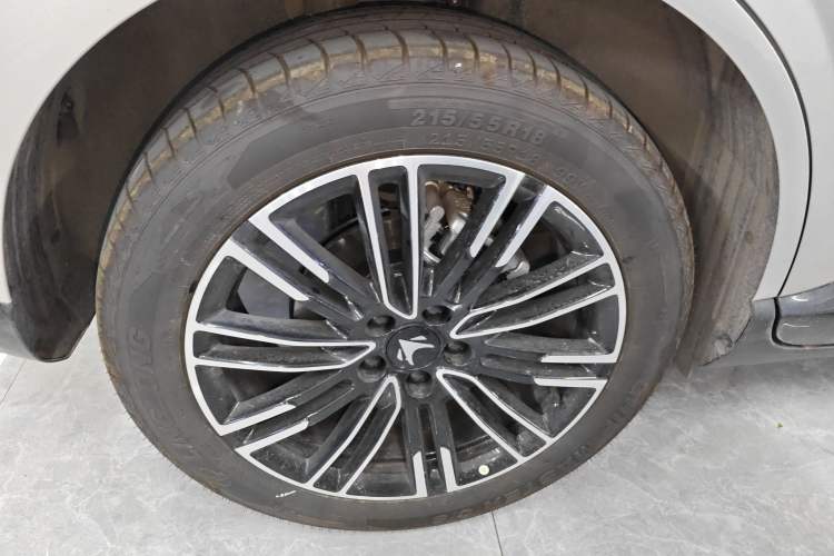 Used ARCFOX T1 2025 Model 425 PLUS Exterior 3