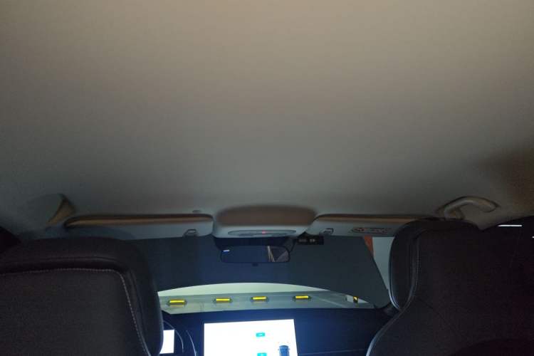 Used ARCFOX T1 2025 Model 425 PRO Headliner