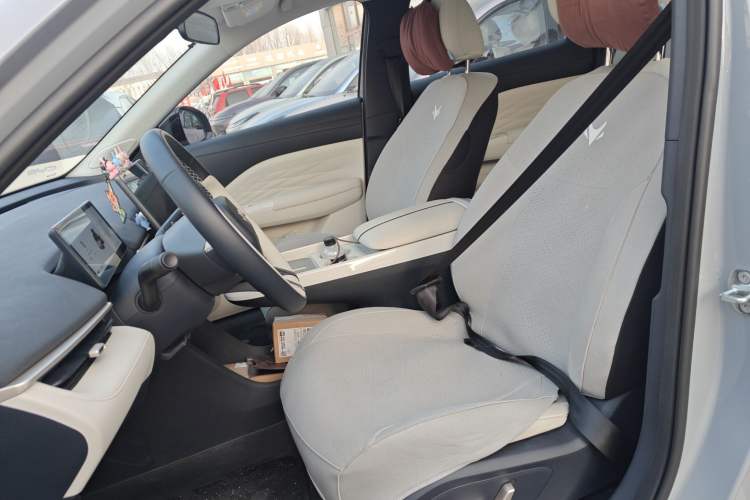 Used ARCFOX T1 2025 Model 425 MAX Left Front Seat
