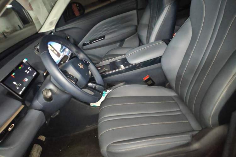 Used ARCFOX T1 2025 Model 425 PRO Left Front Seat
