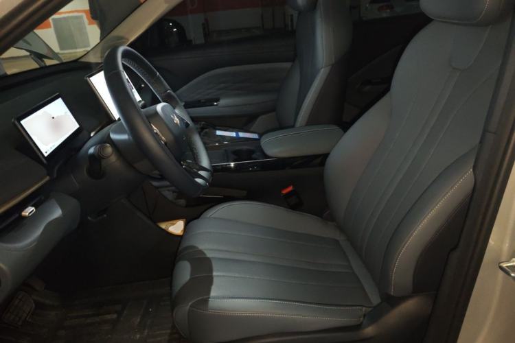Used ARCFOX T1 2025 Model 425 PRO Left Front Seat