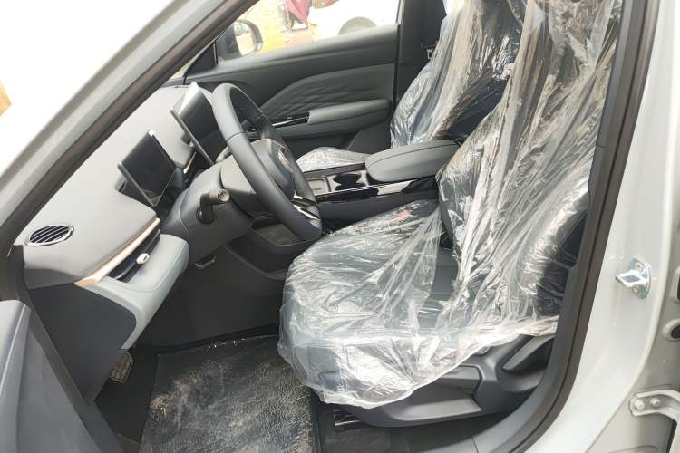 Used ARCFOX T1 2025 Model 320 PRO Left Front Seat