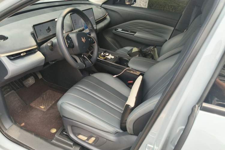 Used ARCFOX T1 2025 Model 425 PRO Left Front Seat