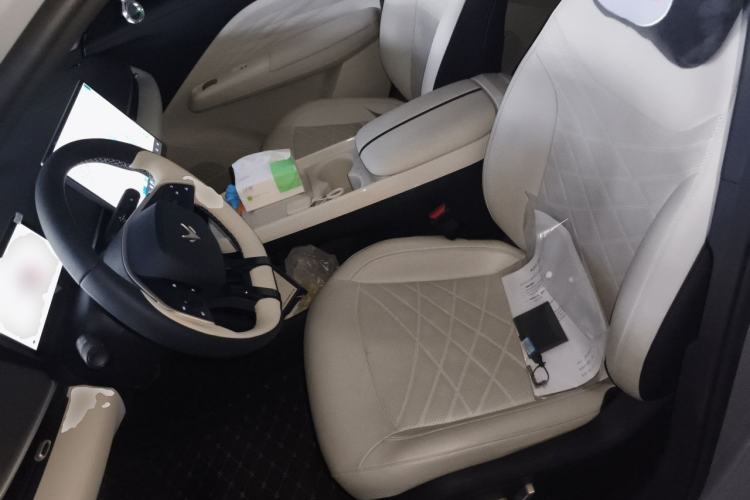 Used ARCFOX T1 2025 Model 425 PLUS Left Front Seat