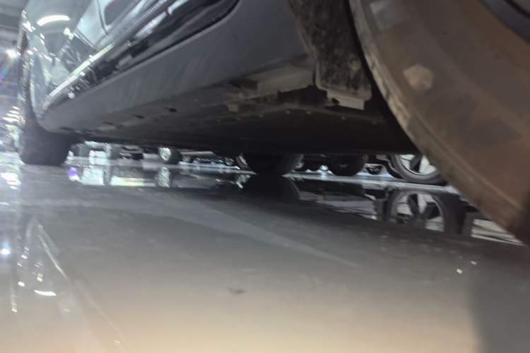 Used ARCFOX T1 2025 Model 425 PRO Left Side Sill