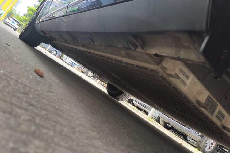 Used ARCFOX T1 2025 Model 425 PRO Left Side Sill