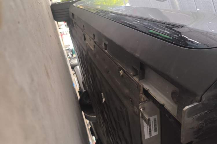 Used ARCFOX T1 2025 Model 425 MAX Left Side Sill