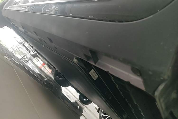 Used ARCFOX T1 2025 Model 425 PRO Left Side Sill
