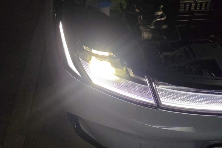 Used ARCFOX T1 2025 Model 425 PRO Right Front Headlight
