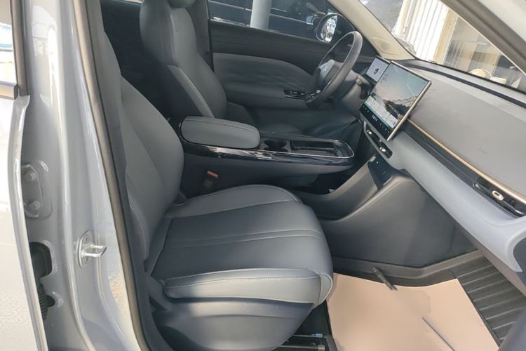Used ARCFOX T1 2025 Model 320 PRO Right Front Seat