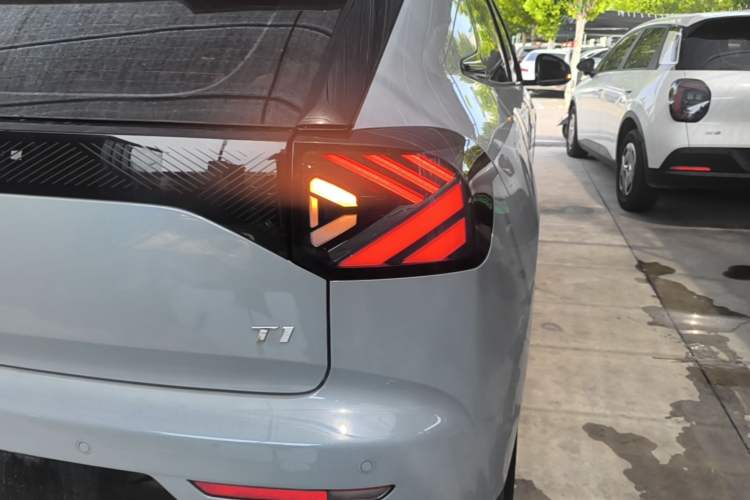 Used ARCFOX T1 2025 Model 425 MAX Right Rear Taillight