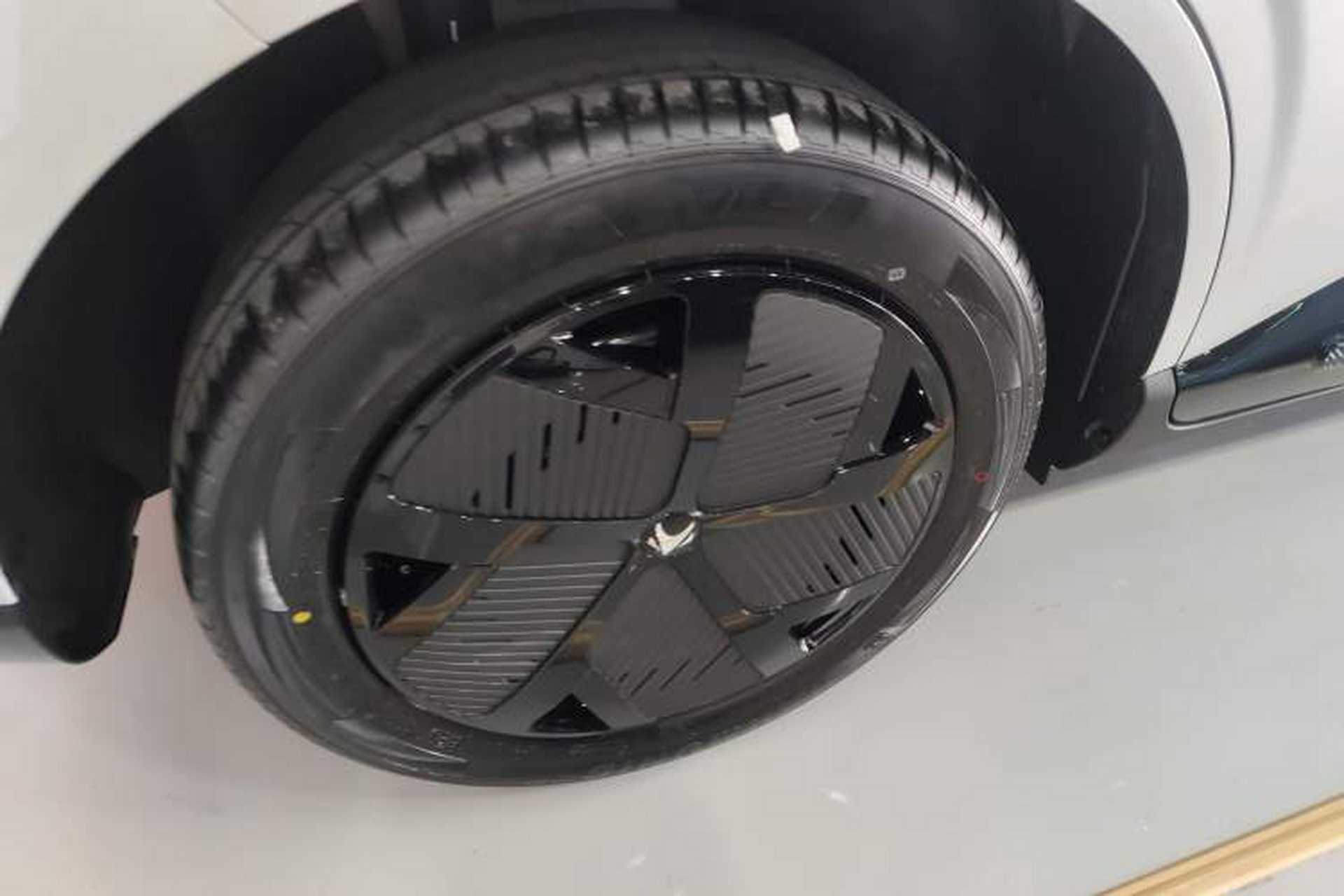 Used ARCFOX T1 2025 Model 425 PRO Right Rear Wheel Hub