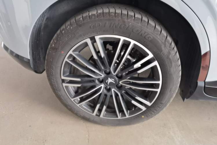Used ARCFOX T1 2025 Model 425 MAX Right Rear Wheel Hub