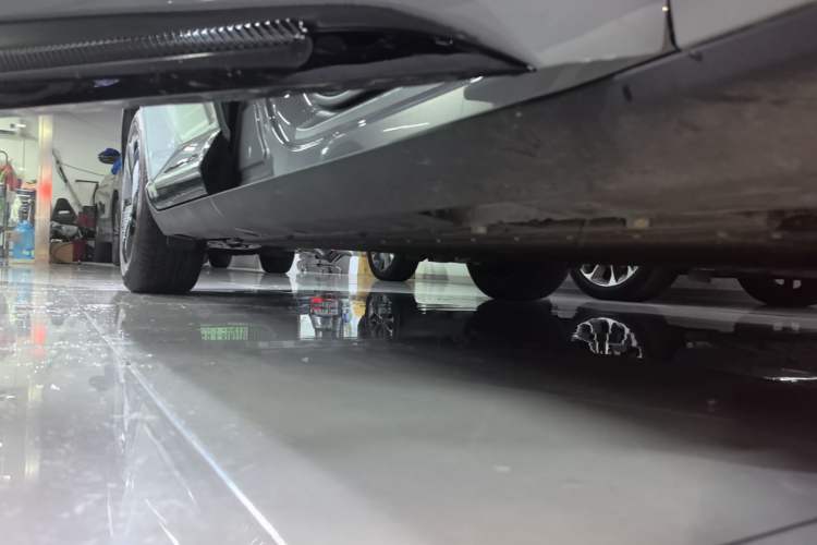 Used ARCFOX T1 2025 Model 425 PRO Right Side Sill