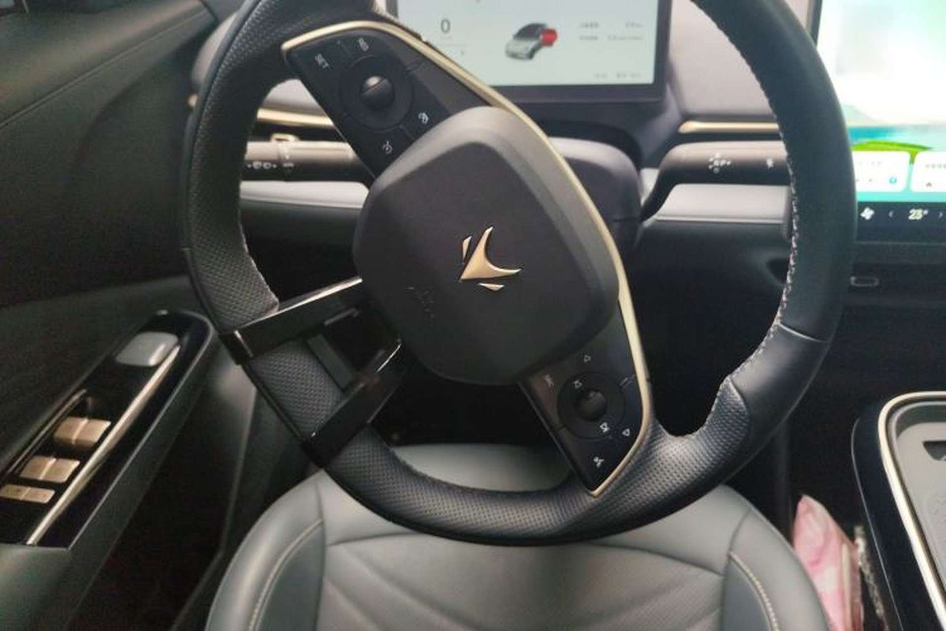 Used ARCFOX T1 2025 Model 425 PRO Steering Wheel