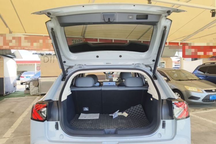 Used ARCFOX T1 2025 Model 425 MAX Trunk