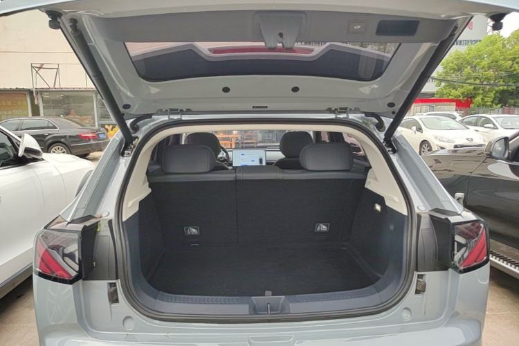 Used ARCFOX T1 2025 Model 425 MAX Trunk