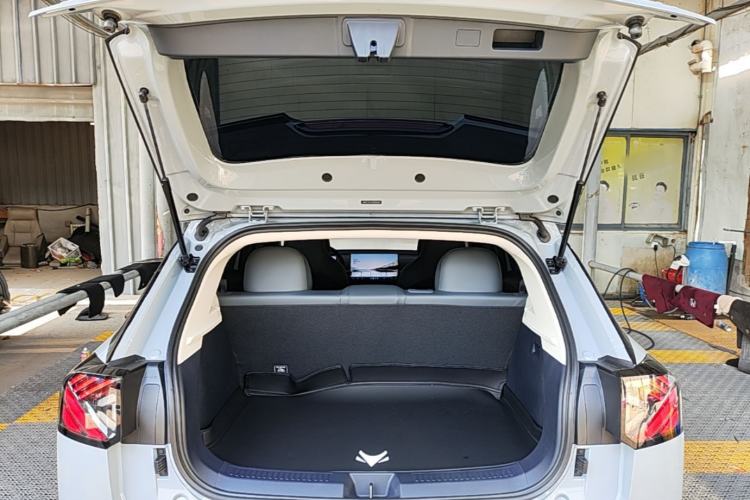 Used ARCFOX T1 2025 Model 320 PRO Trunk