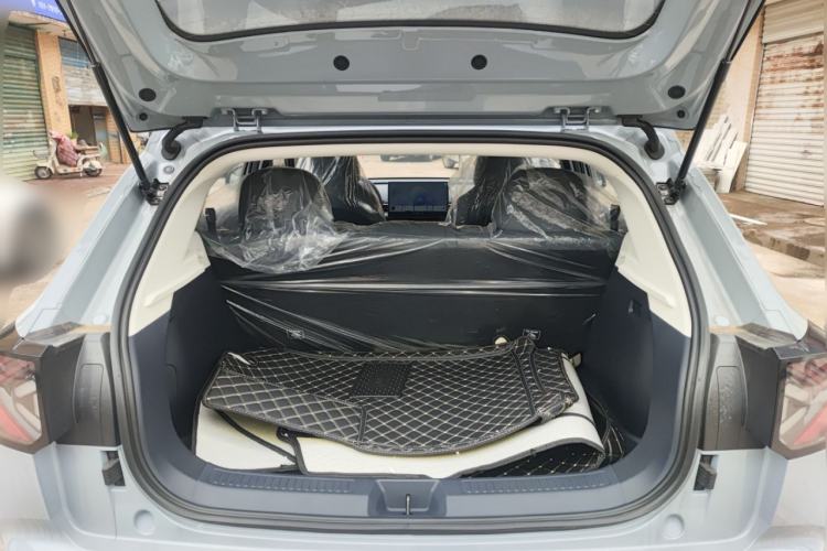 Used ARCFOX T1 2025 Model 320 PRO Trunk