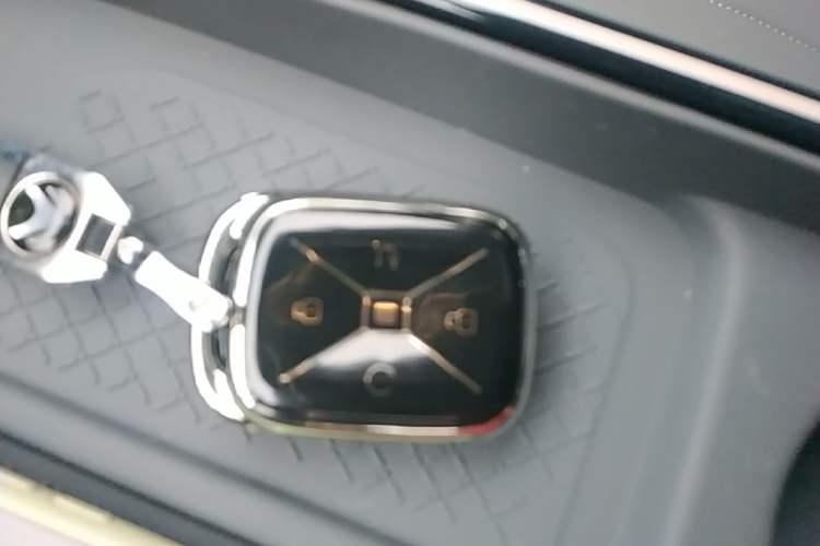 Used ARCFOX T1 2025 Model 425 MAX Vehicle Key