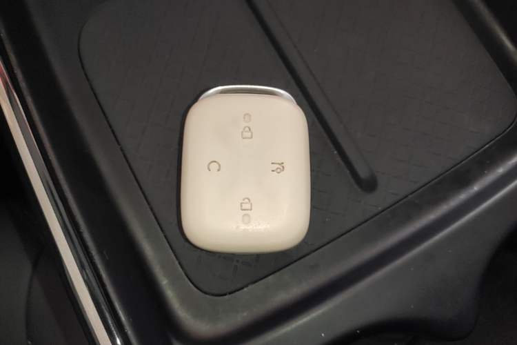 Used ARCFOX T1 2025 Model 425 PRO Vehicle Key