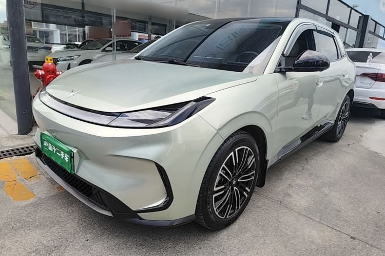 ARCFOX T1 2025