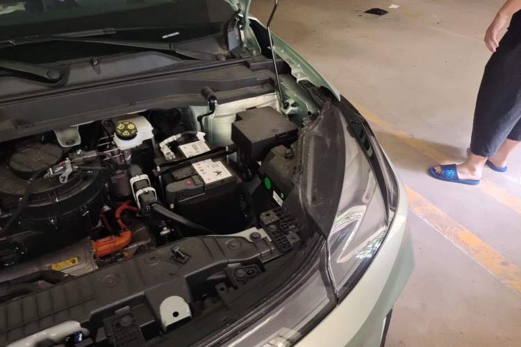 Used ARCFOX T1 2025 Model 425 PLUS Engine Bay Left