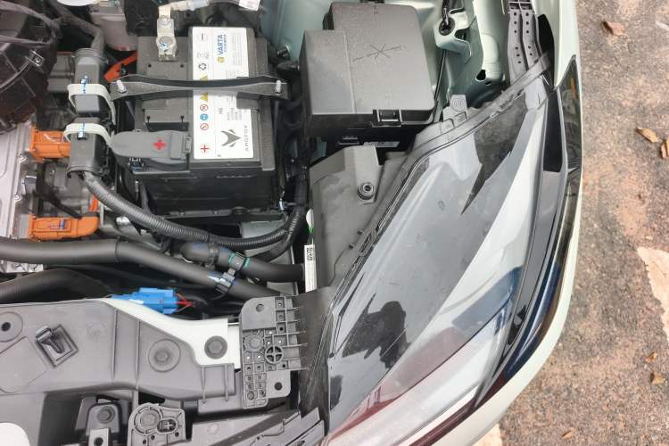 Used ARCFOX T1 2025 Model 425 PRO Engine Bay Left