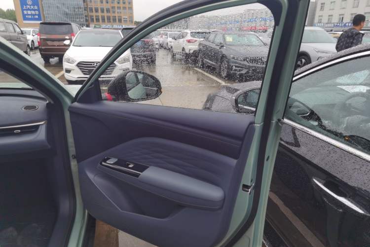 Used ARCFOX T1 2025 Model 425 PRO Interior 5