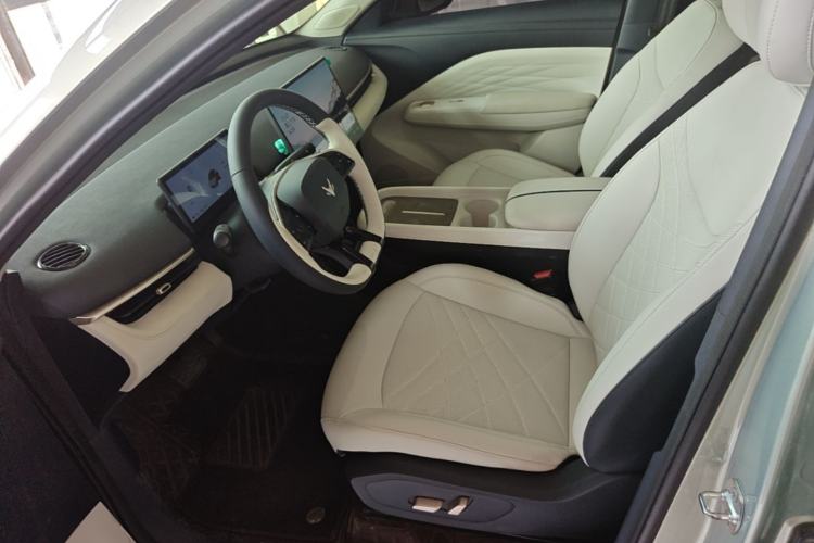 Used ARCFOX T1 2025 Model 425 PLUS Left Front Seat
